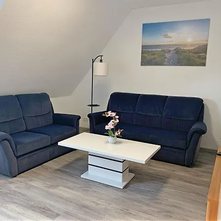 Galaxy Homestay Apartamento Emden